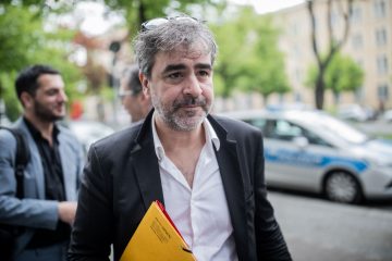 Pressefreiheit / Türkische Ankläger fordern mehr als 15 Jahre Haft für Journalist Deniz Yücel
