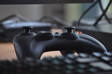 Saarland / 23-Jähriger schlägt Vater und verletzt drei Polizisten – wegen eines defekten Gamecontrollers
