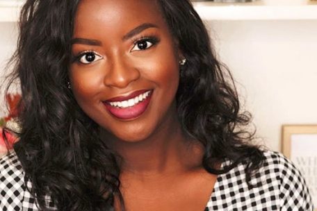 Olivia Akumu, 1989 in Nairobi, Kenia geboren, ist Analytikerin beim Forschungszentrum Mixed Migration Centre for East Africa in Nairobi. Zuvor war sie als Entwicklungsforscherin und Projektmanagerin bei zahlreichen humanitären Krisen und Vertreibungen am Horn von Afrika im Einsatz. Olivia Akumu hat einen Master of Laws der University of Essex in Internationalen Menschenrechten und humanitärem Recht und einen Bachelor of Laws der University of Manchester. Sie lebt in Nairobi.