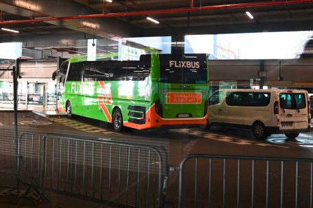 Coronavirus / Frankreich schränkt Bahn-, Flug- und Autoverkehr auf Langstrecken ein