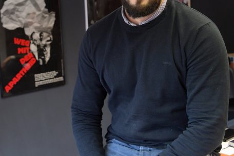 „Es ist fast unmöglich, dass eine Kassiererin einen Abstand von zwei Metern zu ihren Kunden einhält“, sagt David Angel, Zentralsekretär des Syndikats Handel beim OGBL.