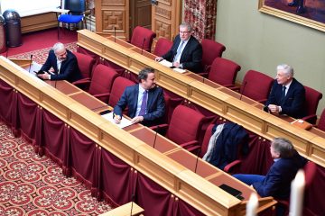 Coronakrise / Parlament beschließt einstimmig die Verlängerung des Krisenzustands um drei Monate