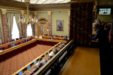 Parlament / Sportlyzeum, neues Munitionslager, Parkhaus für Fahrräder: Abgeordnete billigen große Investitionsvorhaben