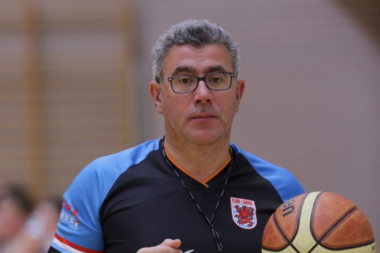 Basketball / Schiedsrichter Manuel Fonsecas Kampf gegen das Guillain-Barré-Syndrom und zurück aufs Spielfeld