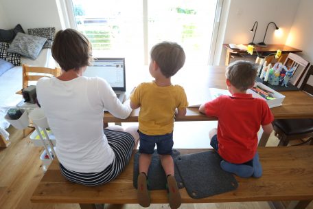 Kindergarten auf Distanz / So läuft das mit der Schule zu Hause aus Sicht einer „Spillschoulsjoffer“