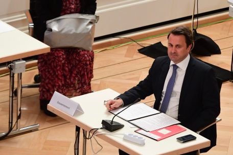 Aus dem Parlament / Punktuelle Kritik an Exit-Maßnahmen  
