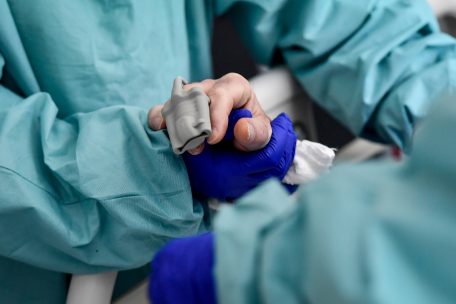 Grundlegende Reform gefordert / Personal des Gesundheits- und Pflegesektors braucht kein „Trinkgeld“