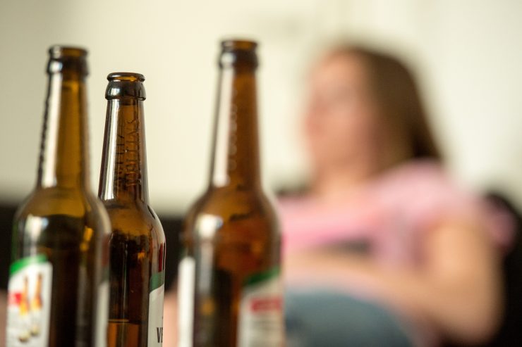 Gesundheit / Alkohol und Corona vertragen sich nicht, warnt die WHO