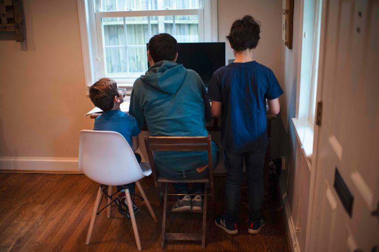 Schülerartikel / Wie funktioniert Homeschooling? Drei Meinungen zum Unterricht zu Hause