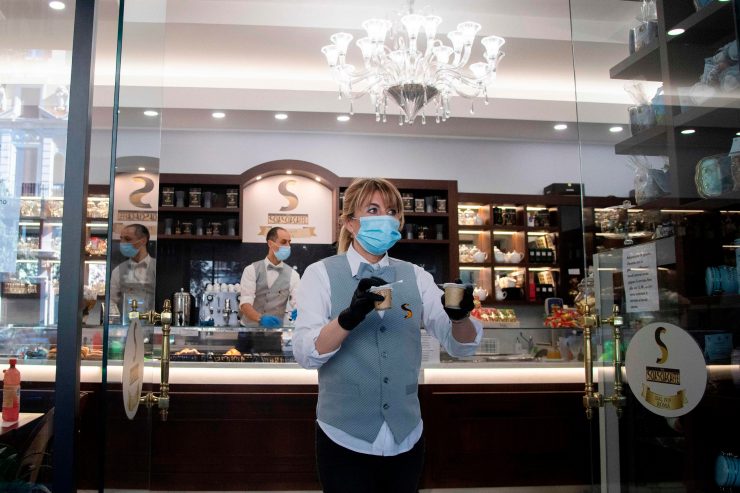 Corona / Italien serviert wieder Espresso: Wie ein Land seine ersten Tage der Lockerung erlebt