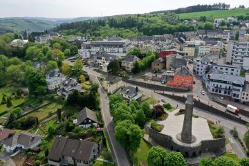 Ortsbesuch in Wiltz / Bier und Krieg: Eine Reise durch die Hauptstadt der Ardennen