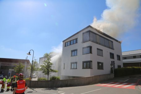 CGDIS / Apartmentgebäude in Putscheid steht in Flammen – Keine Verletzten