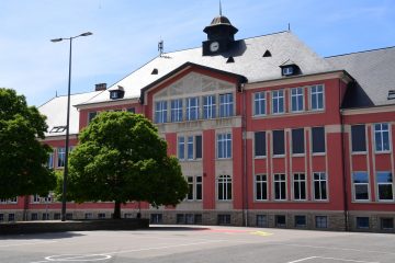 Am 25. Mai / In Düdelingen laufen die Vorbereitungen für den etwas anderen Schulbeginn
