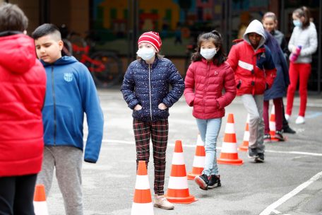 „Rentrée“ / Pfeile, Sperrungen – und nicht toben: Das erwartet die Grundschüler ab Montag