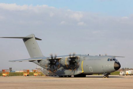Armee / Neues Militärflugzeug A400M absolviert Trainingsflüge über Luxemburg