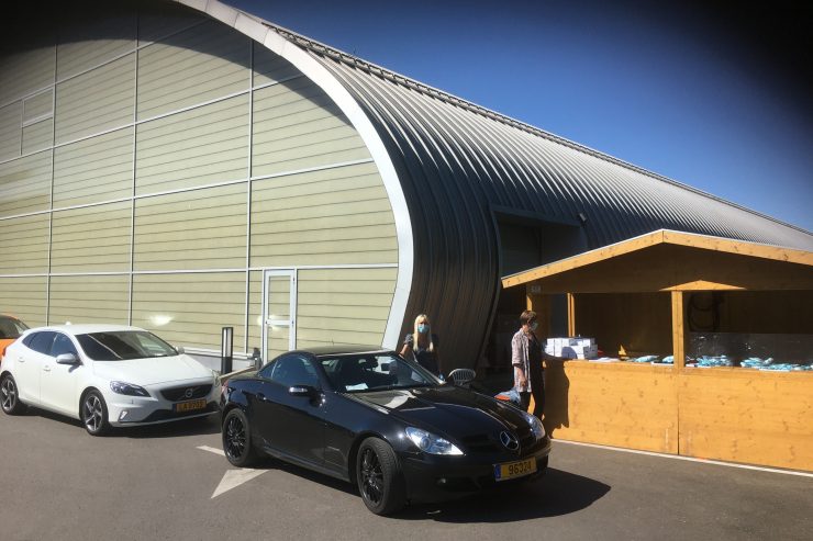 Coronavirus / In Petingen wurden die Einwohner mit einer Million Masken versorgt