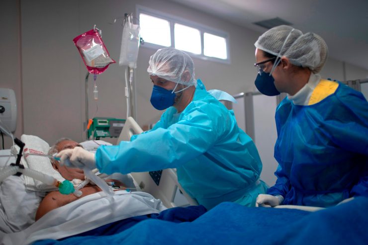 Brasilien / Corona-Krise macht schlechte Arbeitsbedingungen der Krankenpfleger deutlich