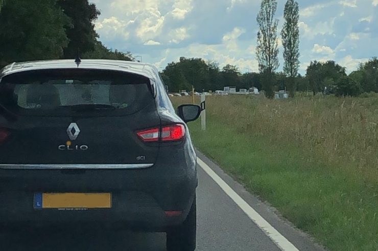Bissen/Roost / Nicht koordinierte Baustellen haben kilometerlange Staus zur Folge