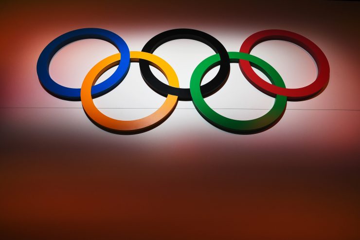 Olympia / Mailand und Peking hoffen auf Winterspiele ohne Corona-Rückschläge
