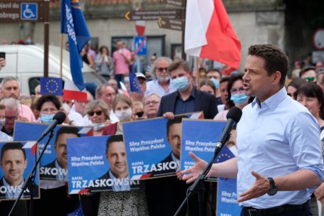 Rafal Trzaskowski, Bürgermeister von Warschau und einziger Kandidat, der Duda in eine zweite Wahlrunde zwingen kann
