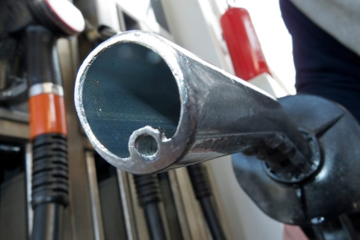 Zapfsäule / 95er Benzin wird am Dienstag wieder billiger