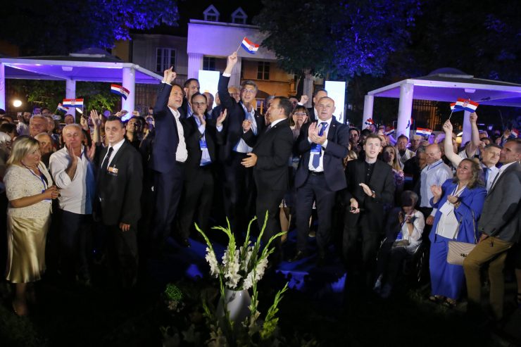 Kroatien / Corona als Wahlhelfer: Konservativer Premier Plenkovic hat nach Erdrutschsieg freie Hand