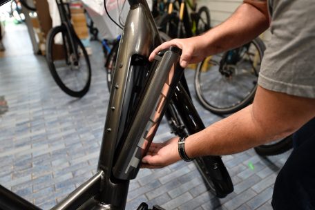 Fahrräder mit Elektromotoren, sogenannte Pedelecs, erleben einen Boom  <br />