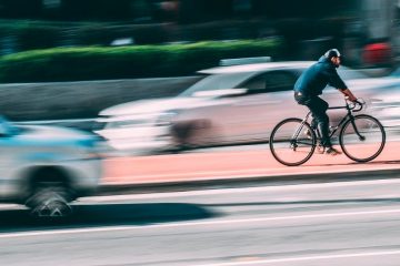 Düdelingen / Alkoholisierter Autofahrer kollidiert mit Radler