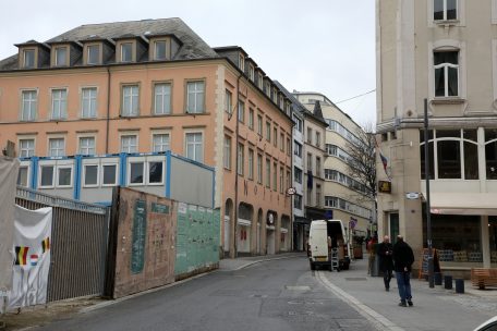 Luxemburg-Stadt / Provisorische Erweiterung der Fußgängerzone steht auch Radfahrern offen