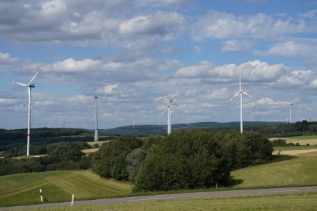 „Zerspargelte“ Landschaft im nahen Hunsrück