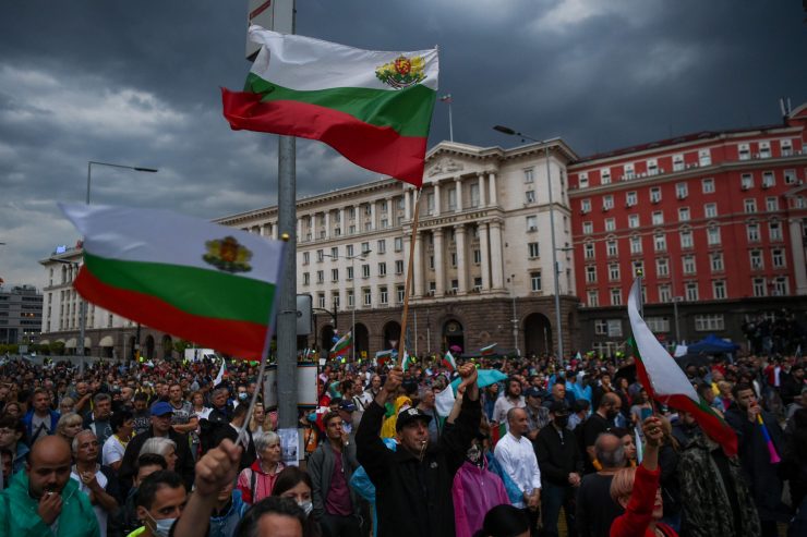 Bulgarien / Zehntausende demonstrieren schon seit einem Monat gegen Korruption und Mafiamachenschaften