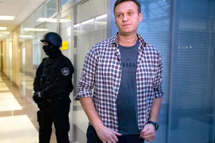 Russland / Wurde er vergiftet? Ärzte kämpfen um das Leben von Kreml-Kritiker Nawalny