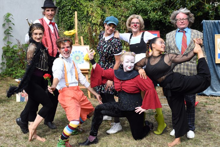 „Zaltimbanq’“-Shows / Herzhafte Lacher, spannende Akrobatik und die nötige Portion Lebensfreude