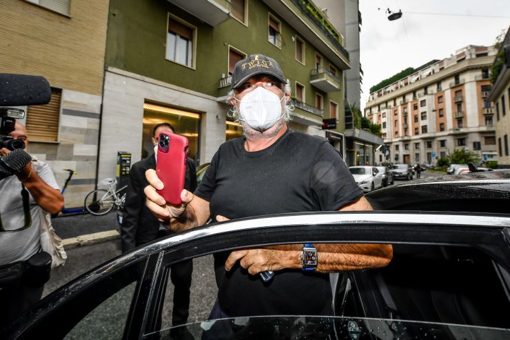 Italien / Bürgermeister will Maskenträger bestrafen, Nobelclub-Besucher geben falsche Kontaktdaten