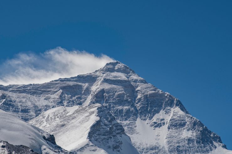 Extremsport / Bergsteiger Bargiel will den Mount Everest auf Skiern herunterfahren