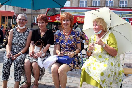 Mobiles Weinfest / Picadilly on Tour macht Station in Esch