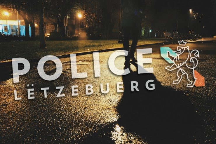 Polizei / Betrunkener Autofahrer bringt Straßenlaterne zu Fall