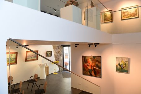 Die Kunstwerke werden auf 200 Quadratmetern ins richtige Licht gerückt