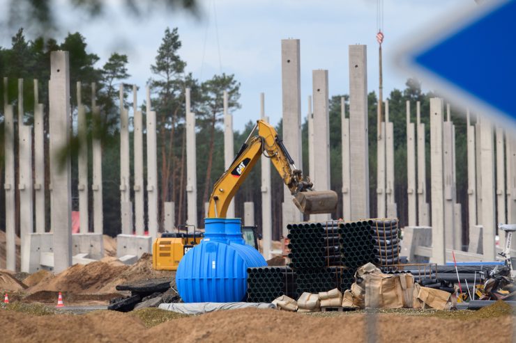 Kontrollen im Kollektivurlaub / Kinderarbeit und Menschenhandel auf Luxemburgs Baustellen