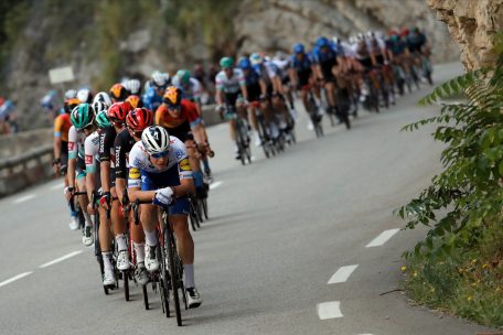 Coronavirus  / Tour-Direktor und vier weitere Team-Mitglieder positiv getestet