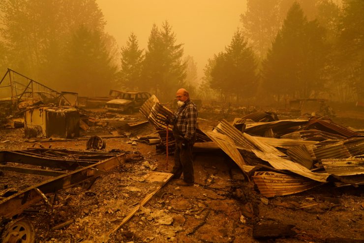 USA / Waldbrände: 33 Tote, Dutzende Vermisste und schädlicher Smog