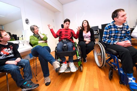 Bildungswesen / Gewerkschaften: Kompetenzzentren steuern auf Zwei-Klassen-Gesellschaft zu