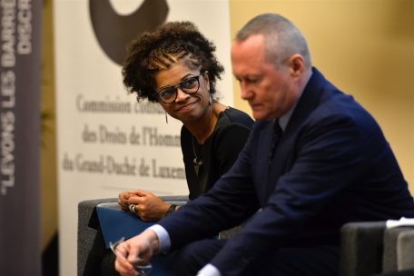 Antonia Ganeto bei der Präsentation der Konferenz „Being Black in Luxembourg“ im Jahr 2019