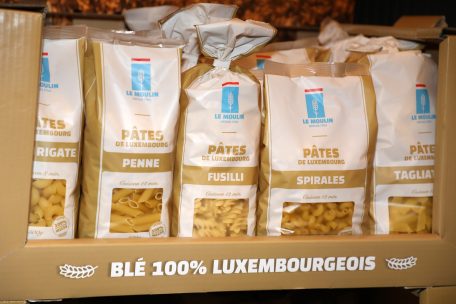 In Reih und Glied: Insgesamt neun Nudelsorten beinhaltet die neue Pastareihe mit Hartweizen aus Luxemburg. Die Rohware liefert die Klengbettener Millen an zwei Produzenten in der Großregion, die daraus Nudeln herstellen.  