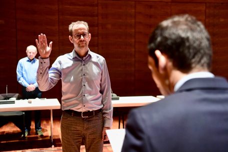 Der neue LSAP-Rat Alain Clement bei seiner Vereidigung am Freitagmorgen