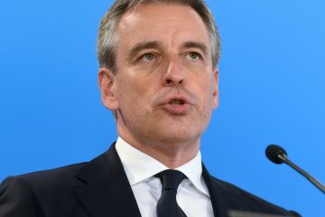 Corona und Schule / Bei einzelnem Positivfall: Klassenkameraden sollen in soziale Distanz – Sonderurlaub für Eltern