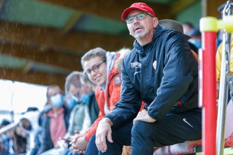 Fußball / Wenn die Emotionen auf der Trainerbank hochkochen