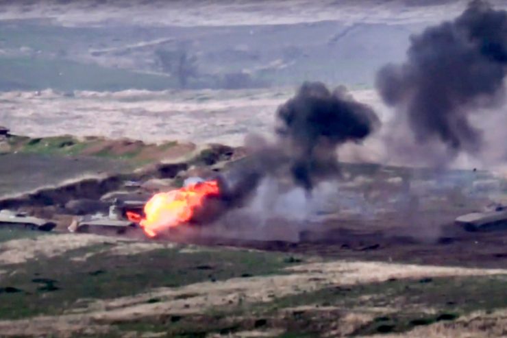 Konfliktregion / Aserbaidschan startet neue Offensive in Berg-Karabach