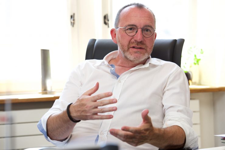 Positiver Corona-Test / LSAP-Fraktionschef Georges Engel in Quarantäne: „Mein Hauptquartier ist das Bügelzimmer“
