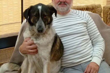 Jean-Paul Schneider hat bereits drei seiner Hunde in Belgien einäschern lassen und setzt sich mit dem Verein „Animort“ für ein Tierkrematorium in Luxemburg ein